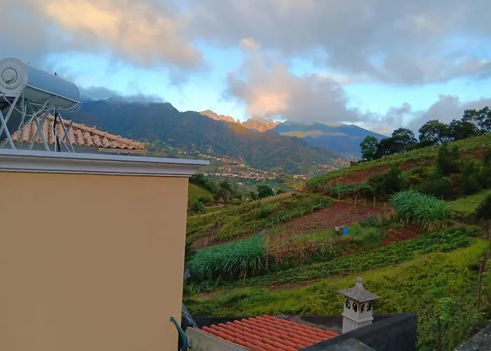 House Luís Ornelas Hébergement de vacances *